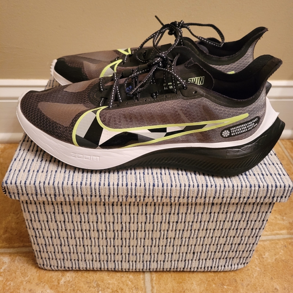 Nike Zoom Gravity 9.5 Man black,gray, white,lime green